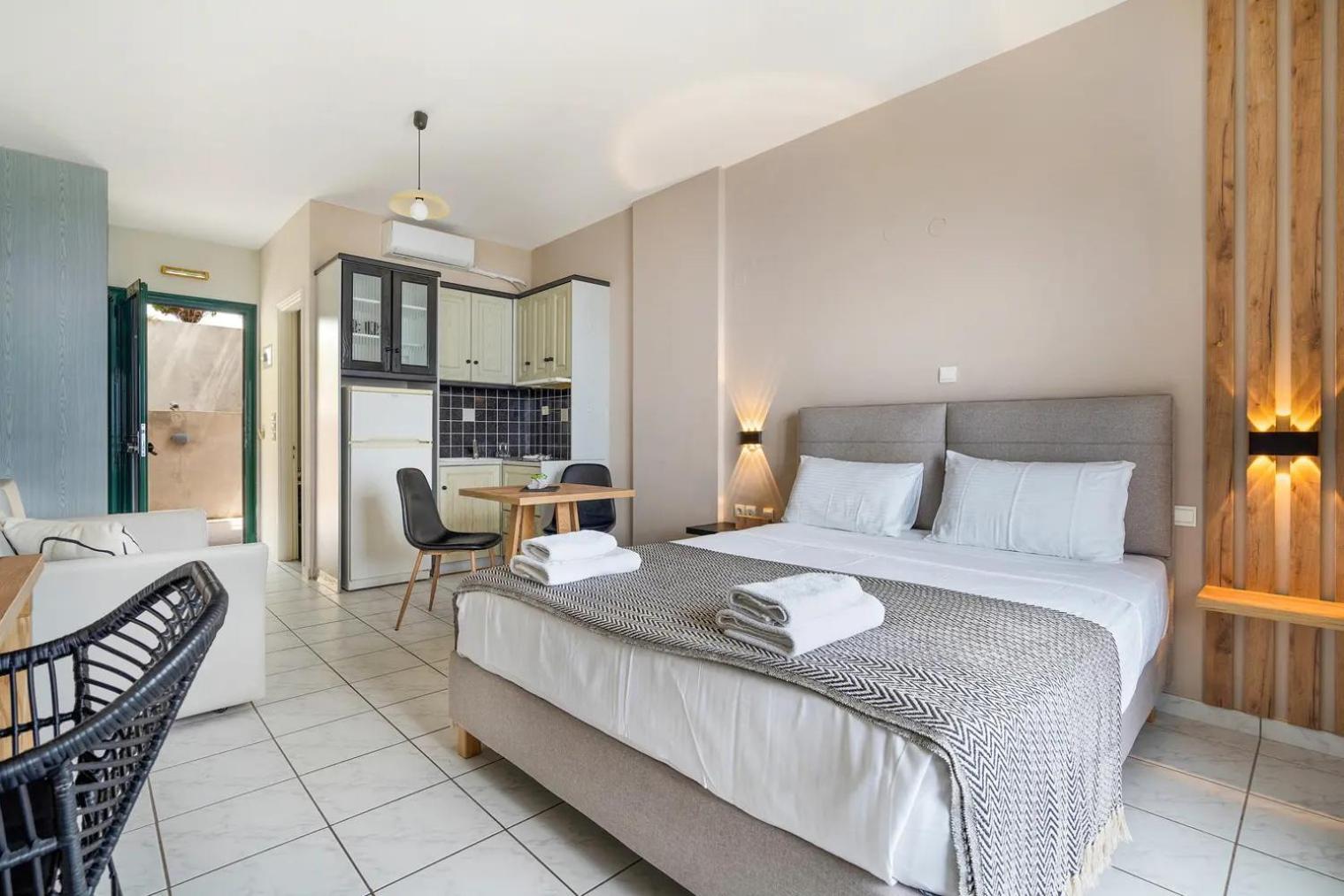 Áyios Nikítas Sunset Premium Studio B מראה חיצוני תמונה